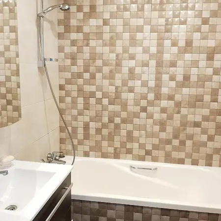 Euroapartments 아파트 *